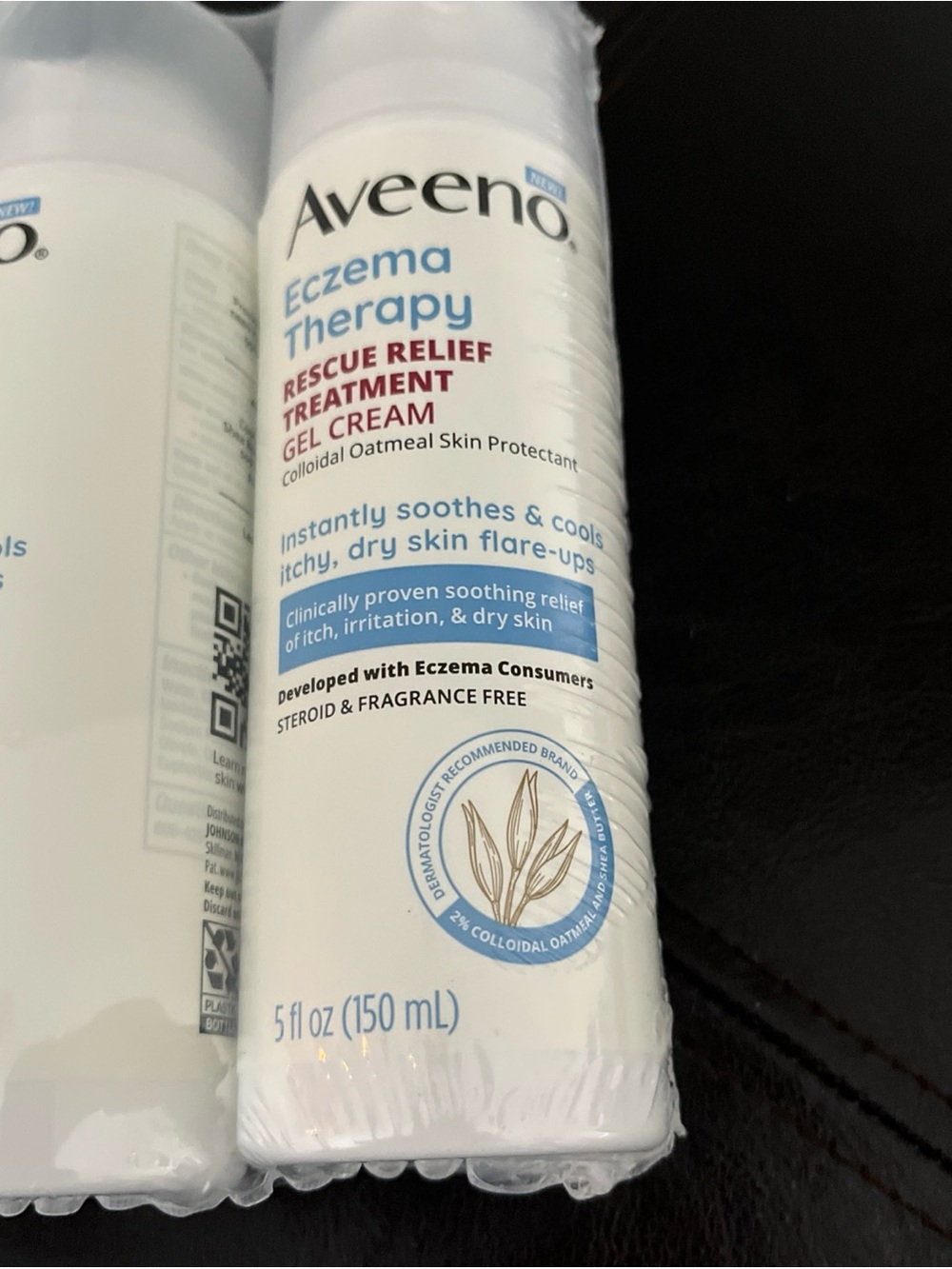 Aveeno Eczema Therapy Rescue Relief Gel Cream - White - Picture 3 of 5